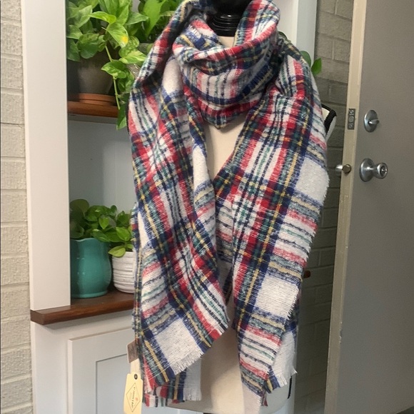 St Johns Bay Ivory Stewart Plaid Soft Wrap Shawl Hap Women's 76" x 28" NWT - Picture 1 of 8